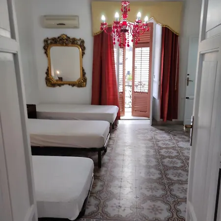 Casa Giannina Hostel